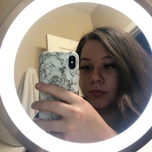 Meet your Posher, Brianne